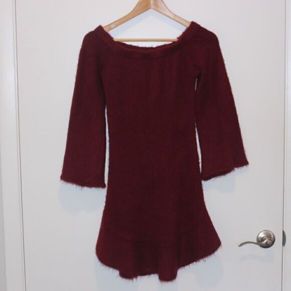 VICI Adoration off the shoulder Bunbury Sweater Mini Dress Women Small - Picture 3 of 12
